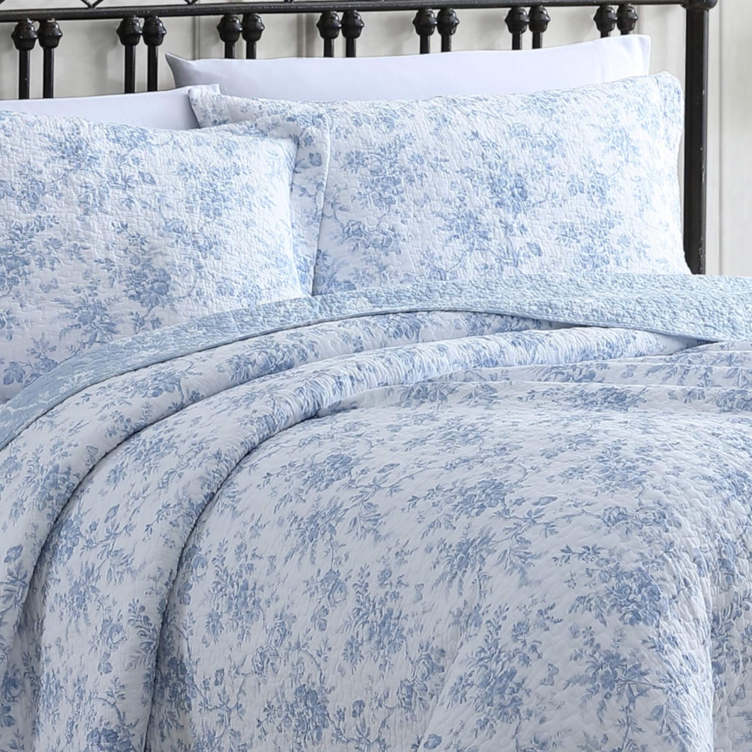 Laura Ashley Home - Reversible Twin Quilt Set with Sham