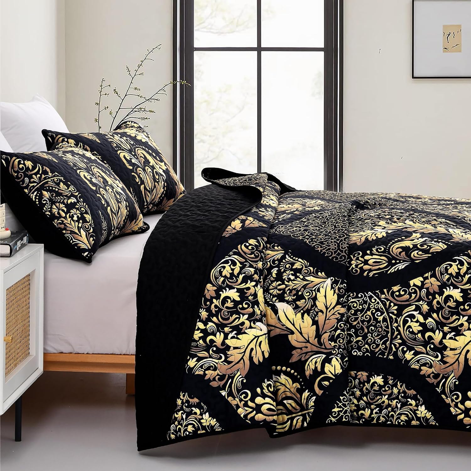 DJY Black Gold Damask Quilt Set 3 Pieces King Size