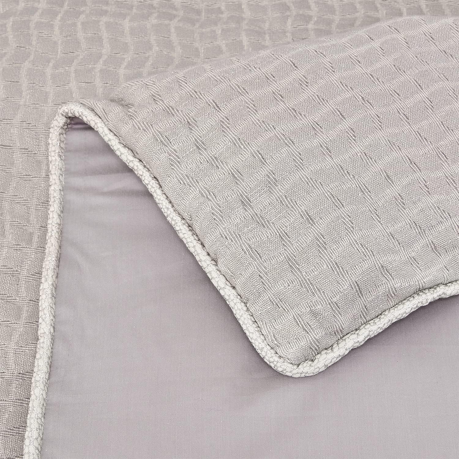 HiEnd Accents Wilshire 4 Piece Super King Comforter Set