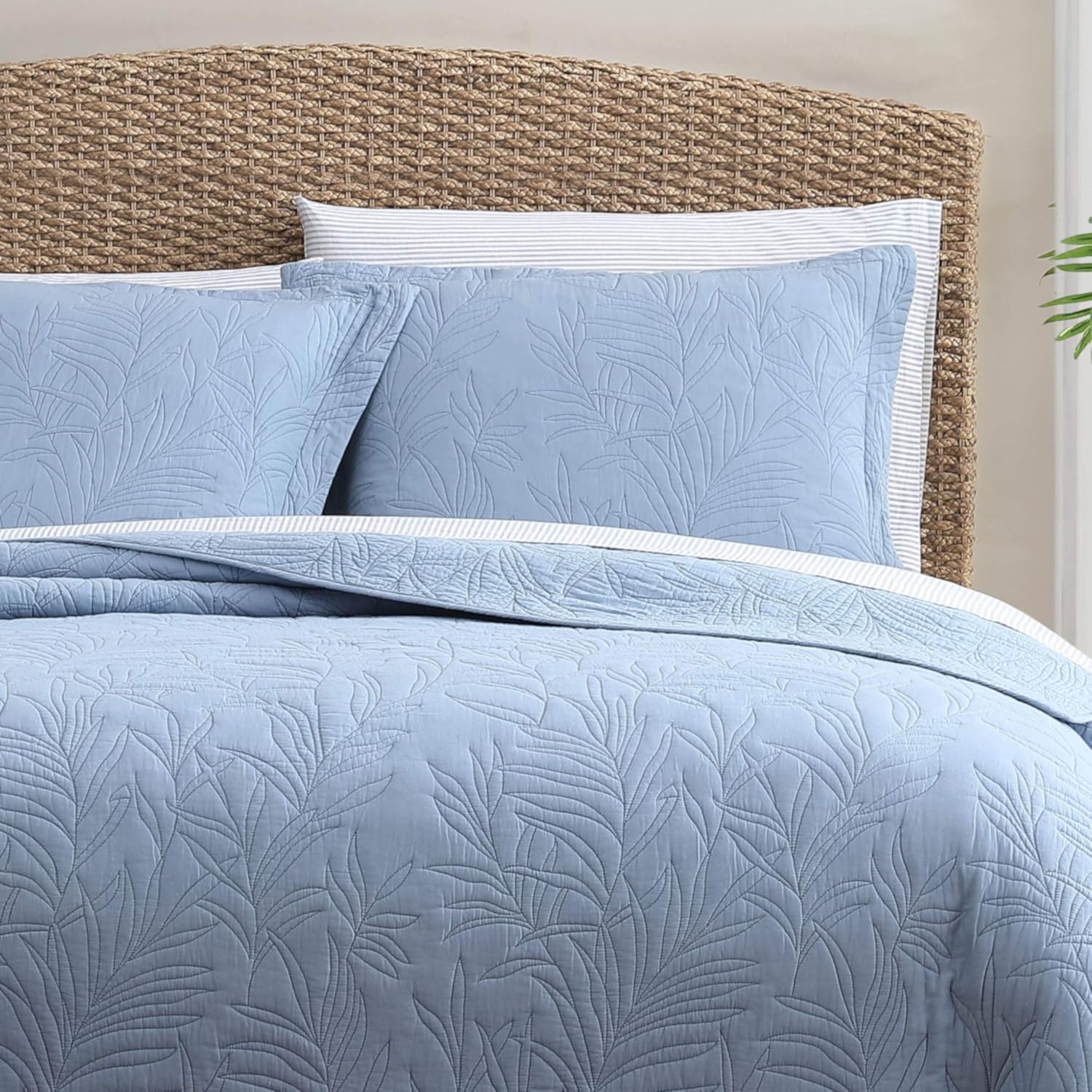 Tommy Bahama Soft Breathable Quilt Bedspread Twin Blue