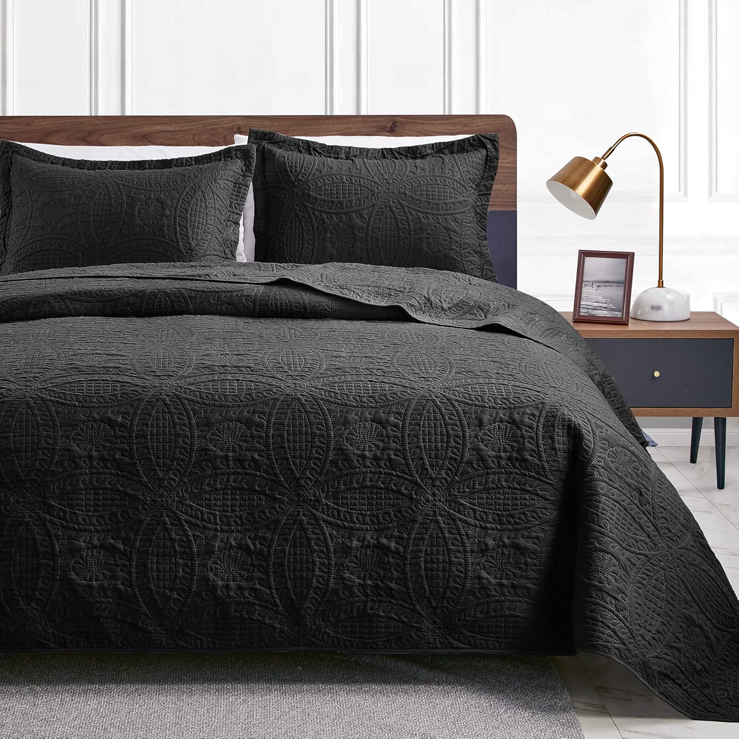 Loves Cabin King Size Quilt Set with Coin Pattern 1