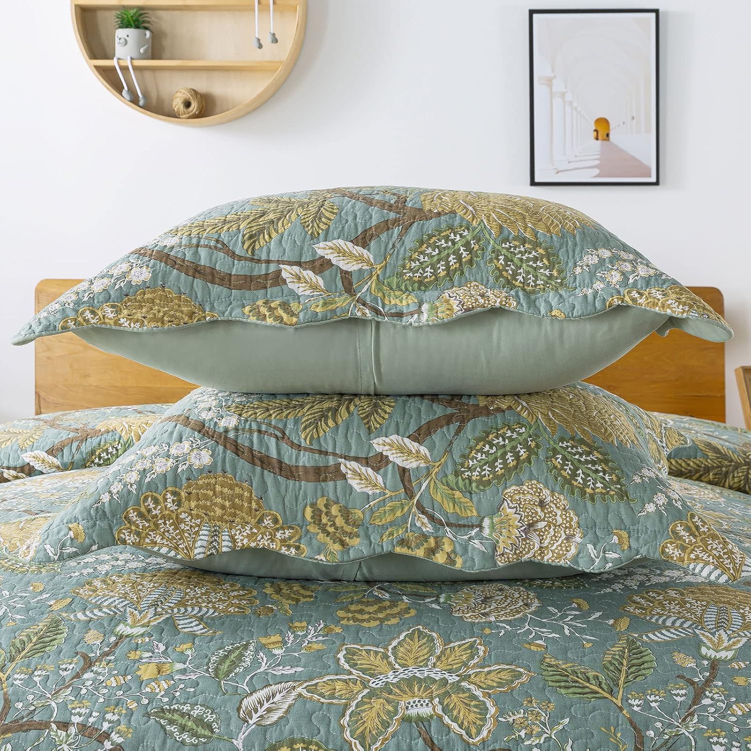 Travan 3-Piece Quilt Set with Shams - King Size