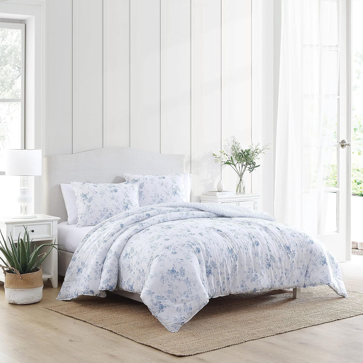 Laura Ashley Twin XL Comforter Set Belinda Blue 1