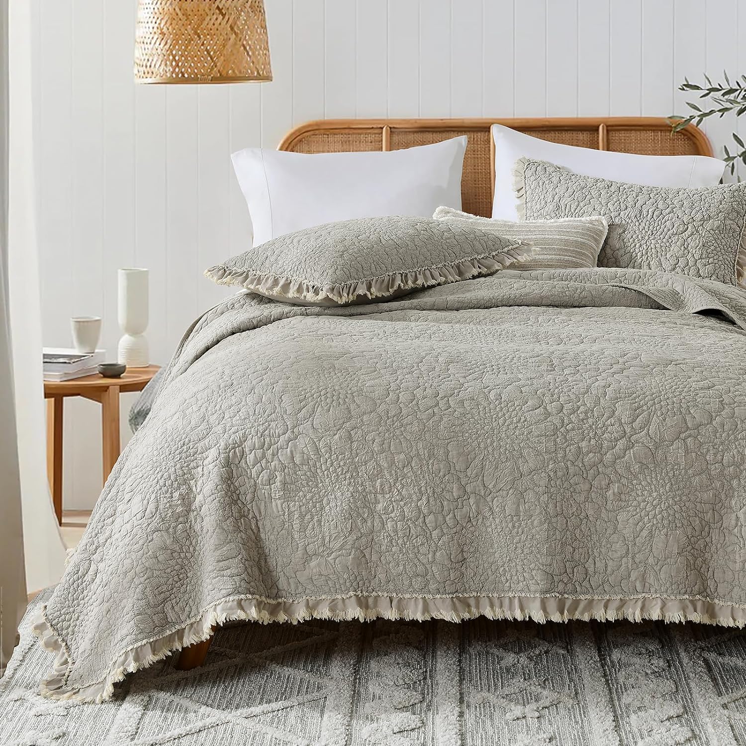 HORIMOTE HOME Beige Ruffled Quilt Set King Size 3 Pieces