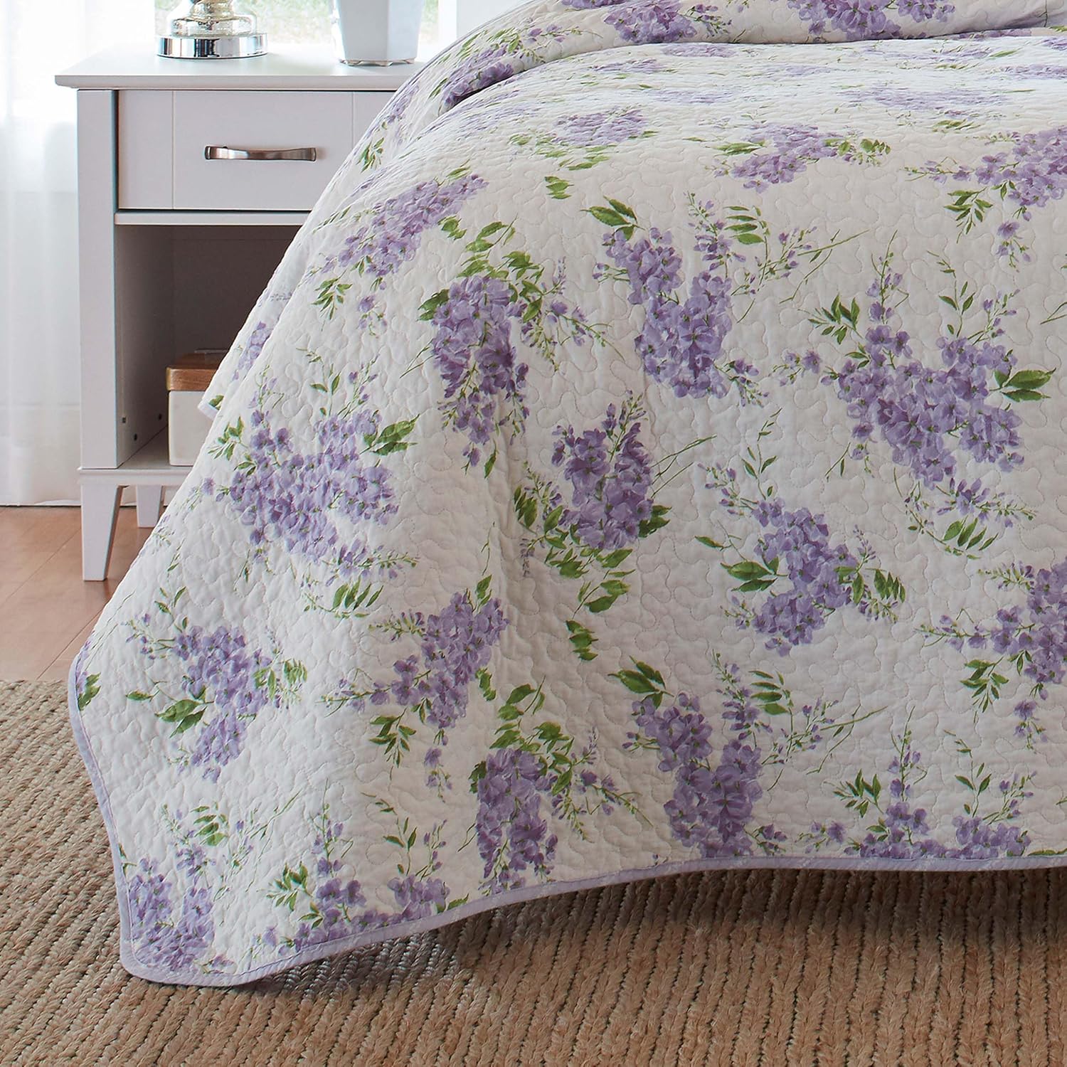 Laura Ashley Queen Quilt Set with Reversible Cotton Shams