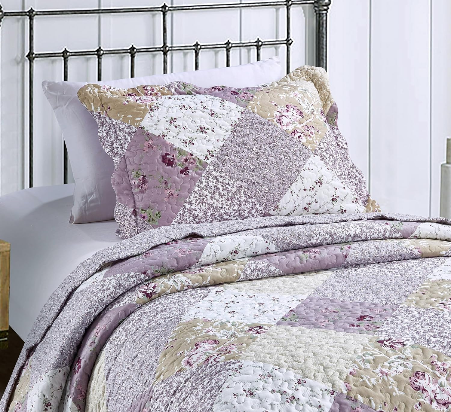 Brilliant Sunshine Lilac Rose Quilt Set 2-Piece