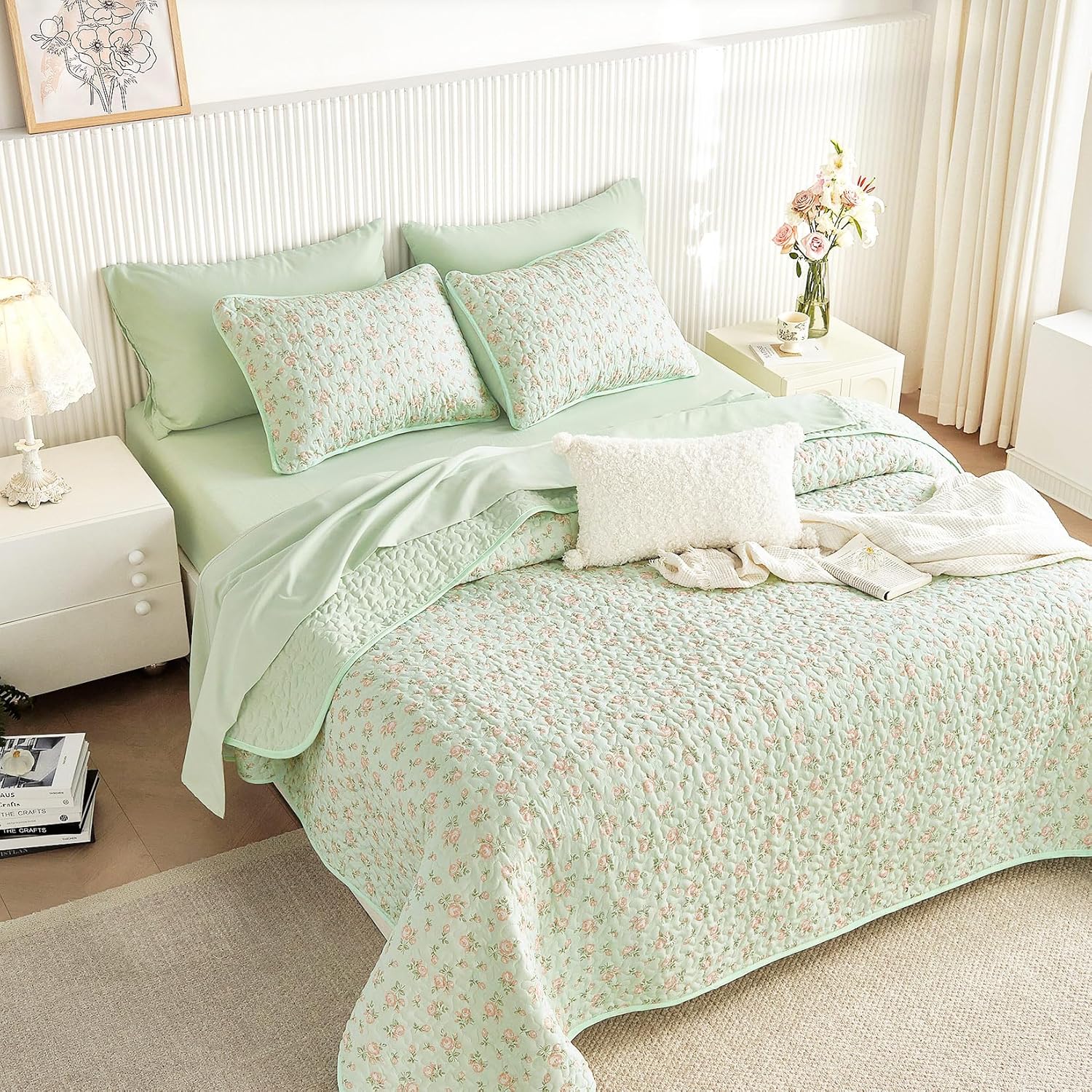 Wake In Cloud Floral Quilt Set 3-Piece QueenFull