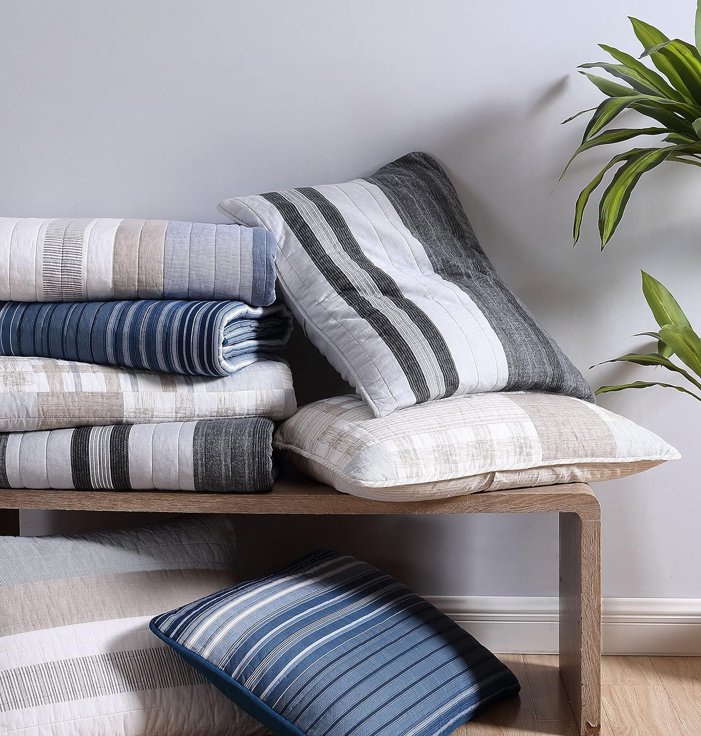 Nautica Twin Quilt Set with Matching Sham 1