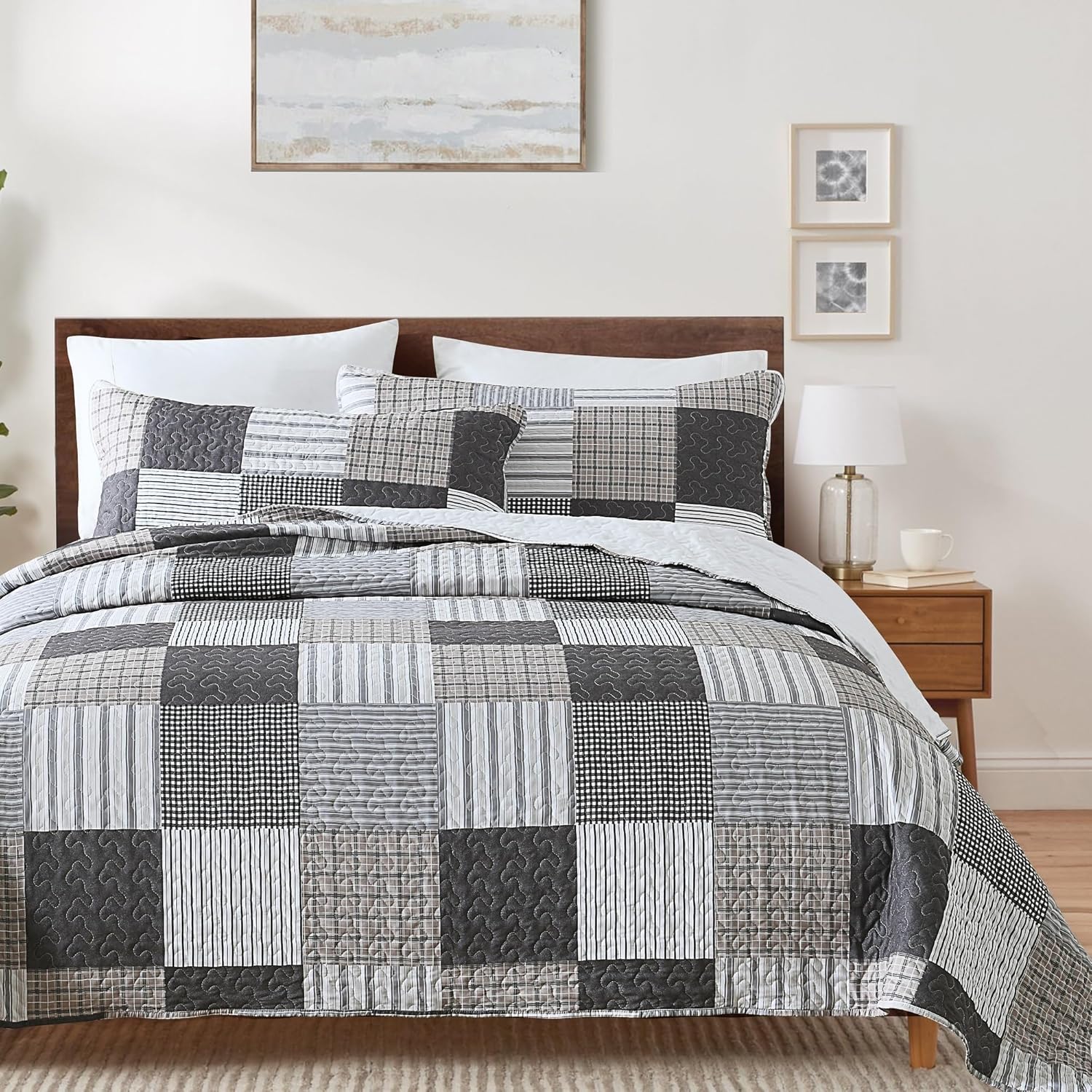 HIARUO 3PCS Queen Quilt Set with Plaid Patchwork and Pillow Covers