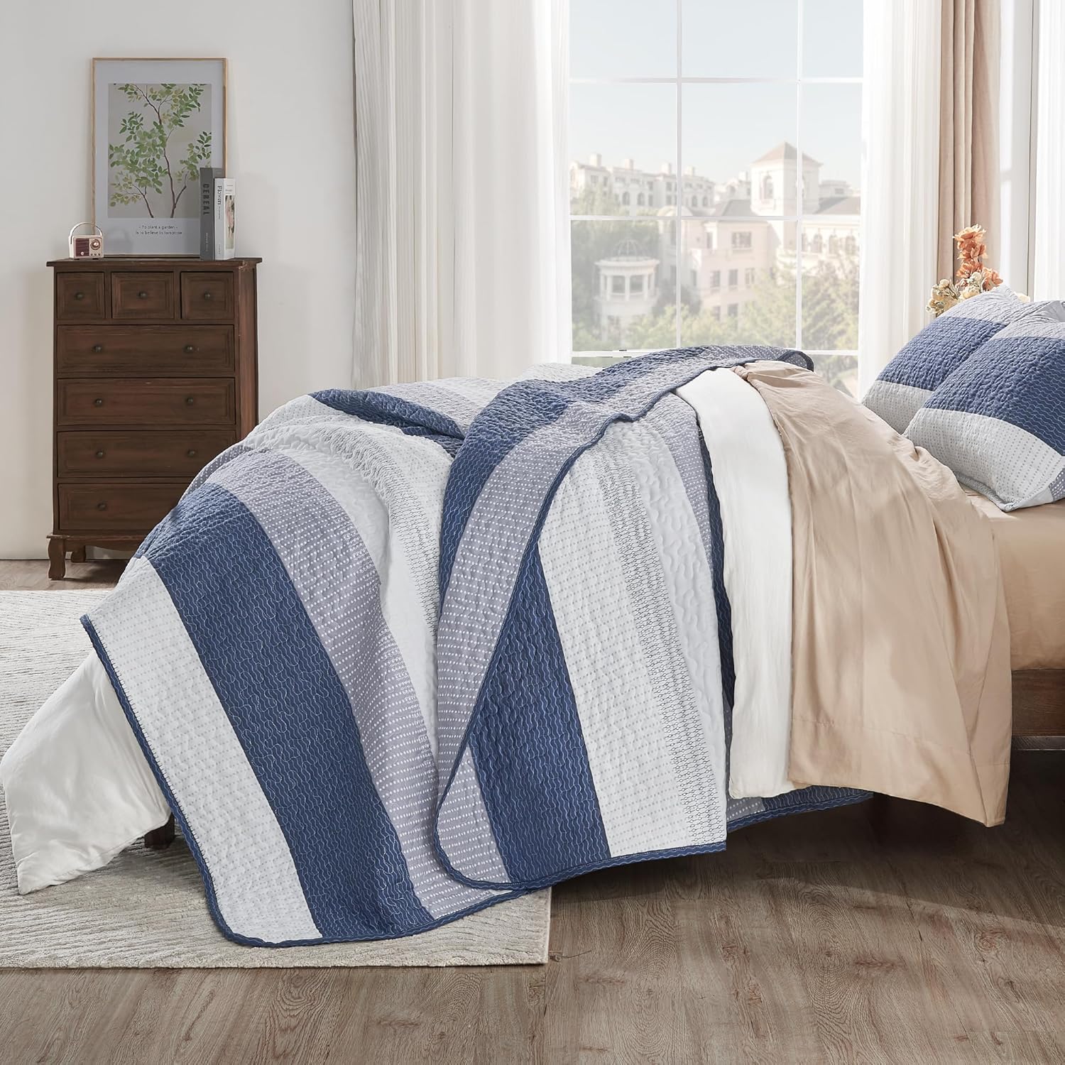 Andency Queen Quilt Bedding Set in Mineral Blue