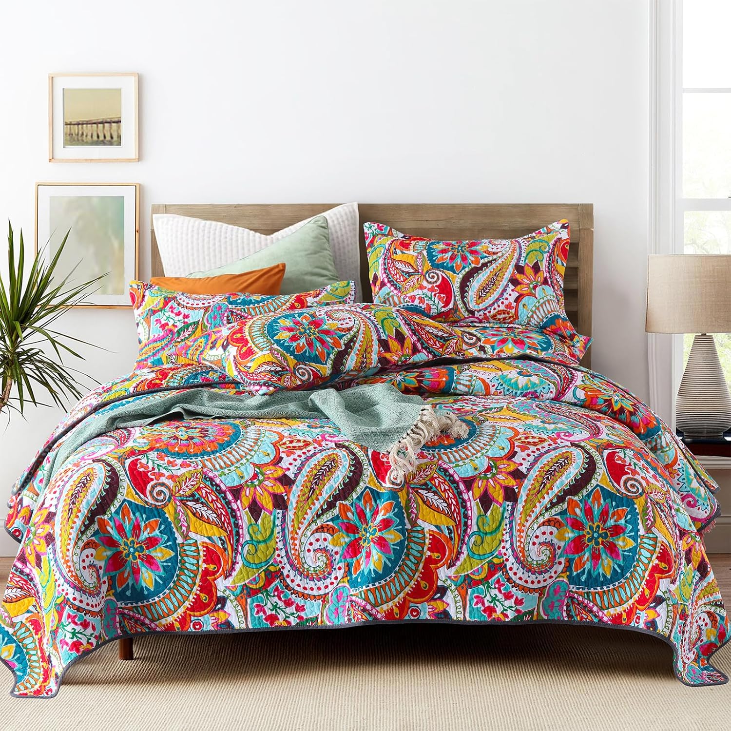 Qucover Boho Paisley Cal King Quilt Set with Pillow Shams