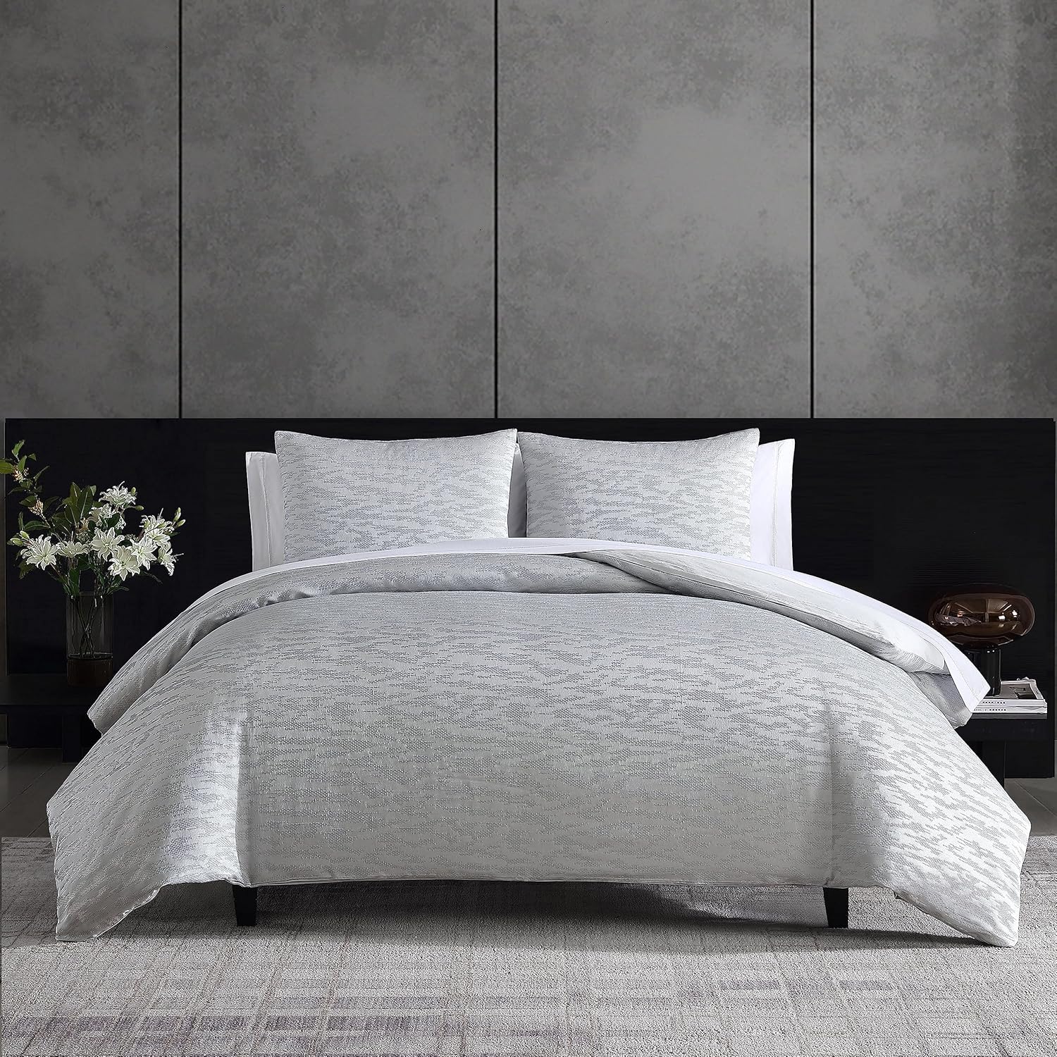 Vera Wang Queen Duvet Cover Set - Illusion Grey
