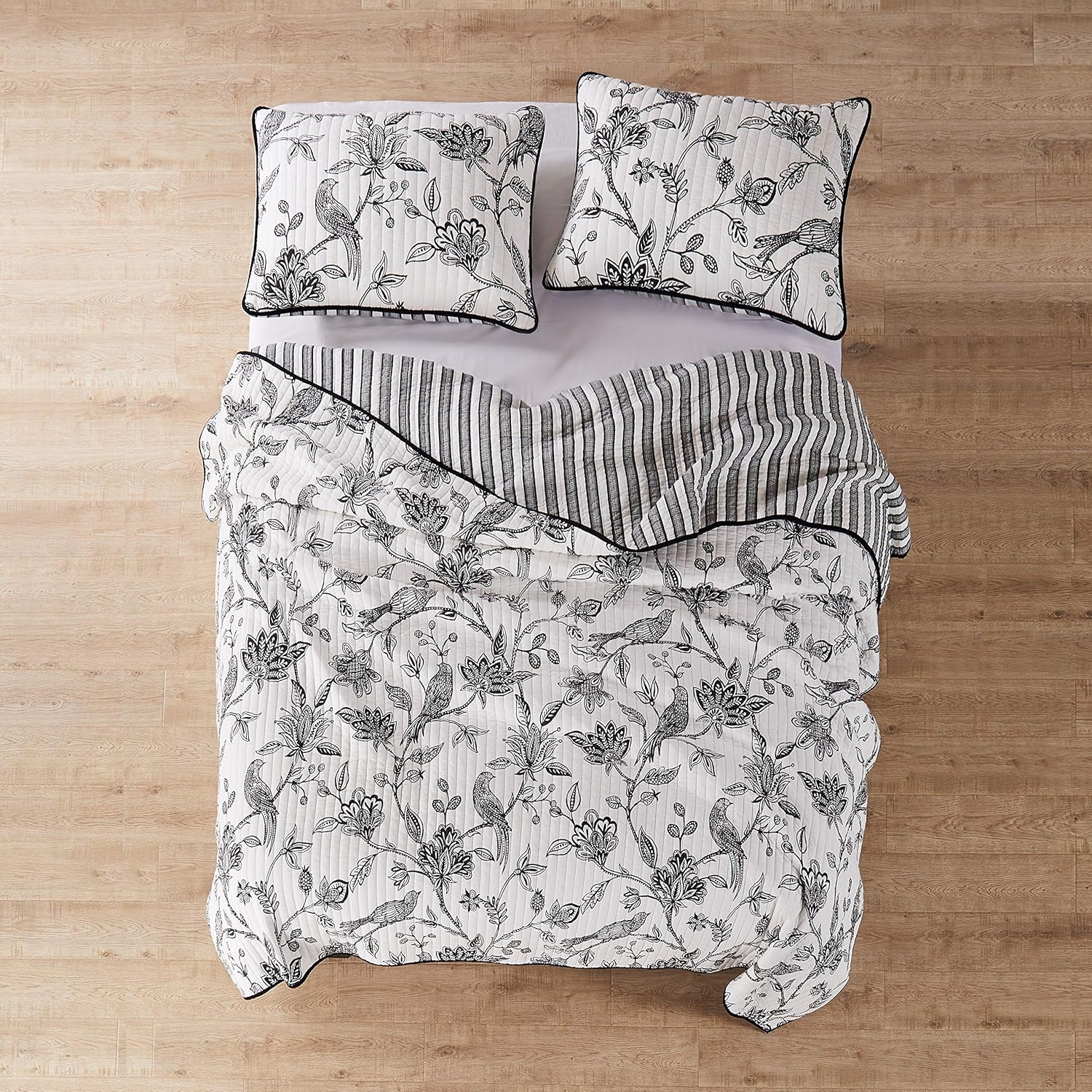 Levtex Home Tanzie Black Quilt Set - FullQueen 1