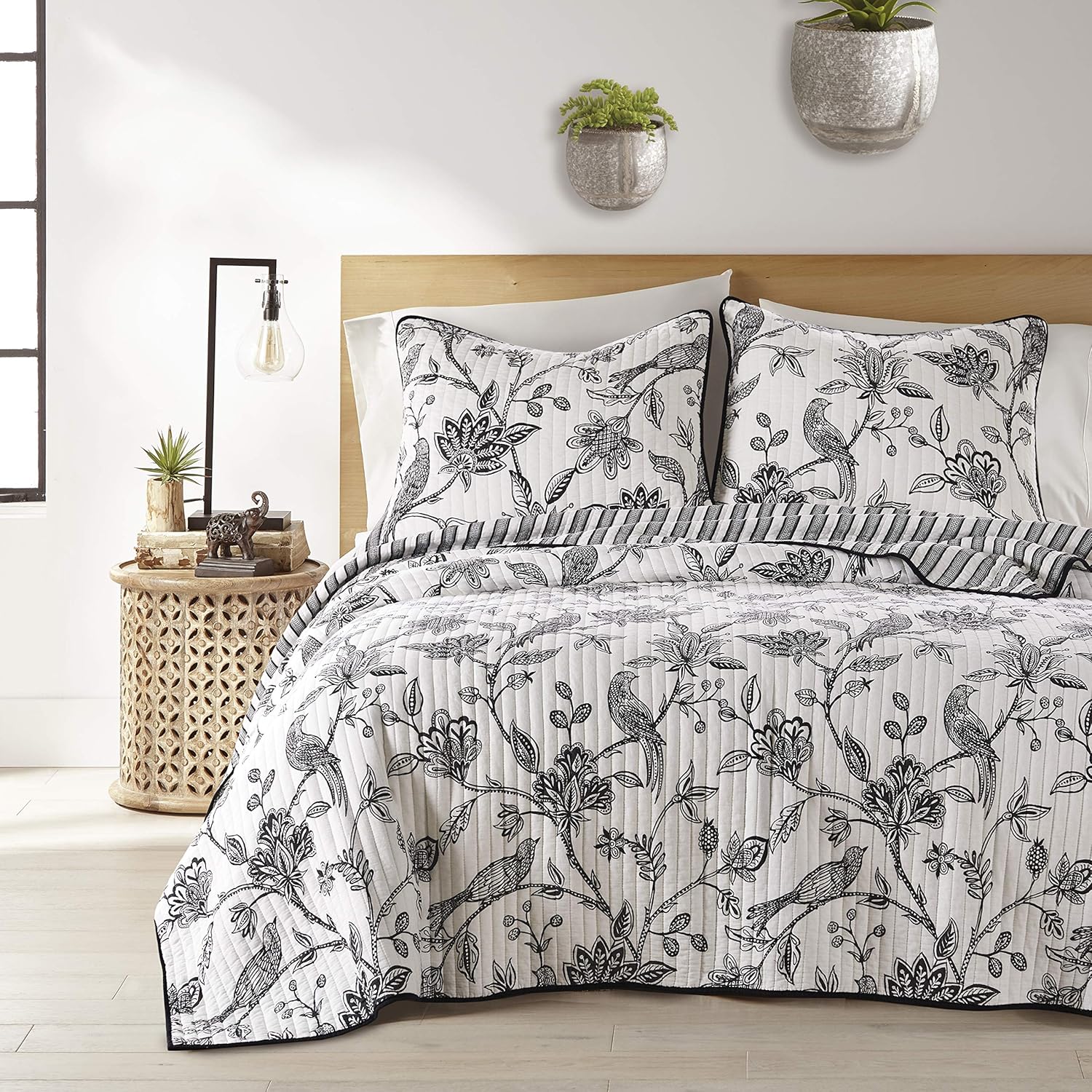 Levtex Home Tanzie Black Quilt Set - FullQueen 1