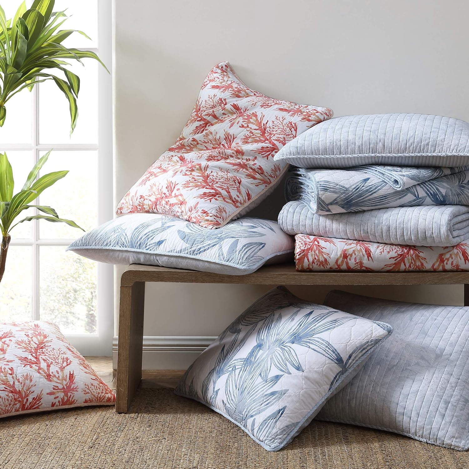 Tommy Bahama Queen Quilt Set with Shams - Kayo Blue