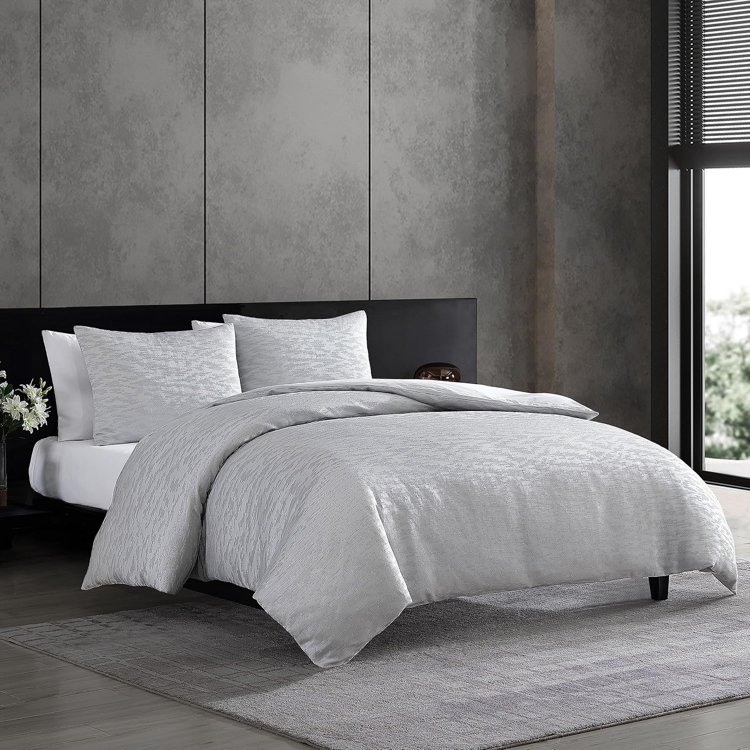 Vera Wang Queen Duvet Cover Set - Illusion Grey