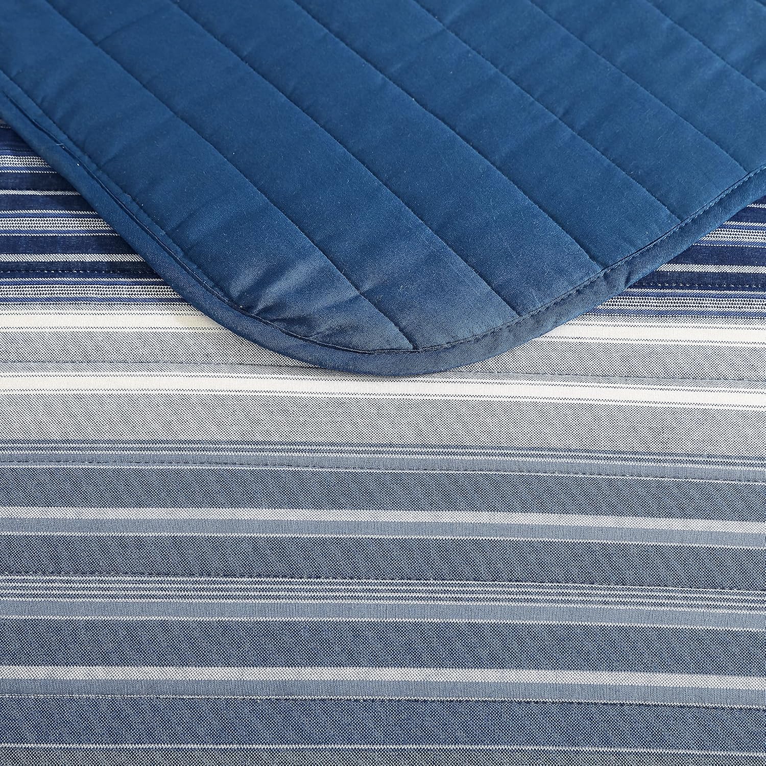 Nautica Queen Quilt Set - Cotton Reversible Bedding with Shams